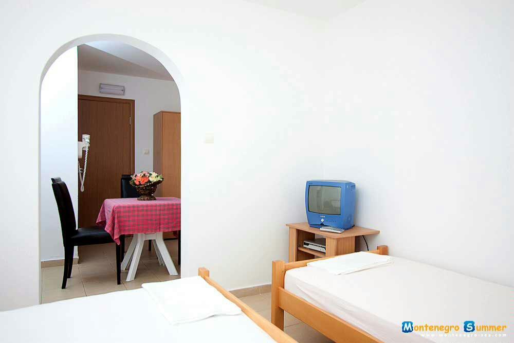 Apartments Mtv Petrovazzo Esterno foto
